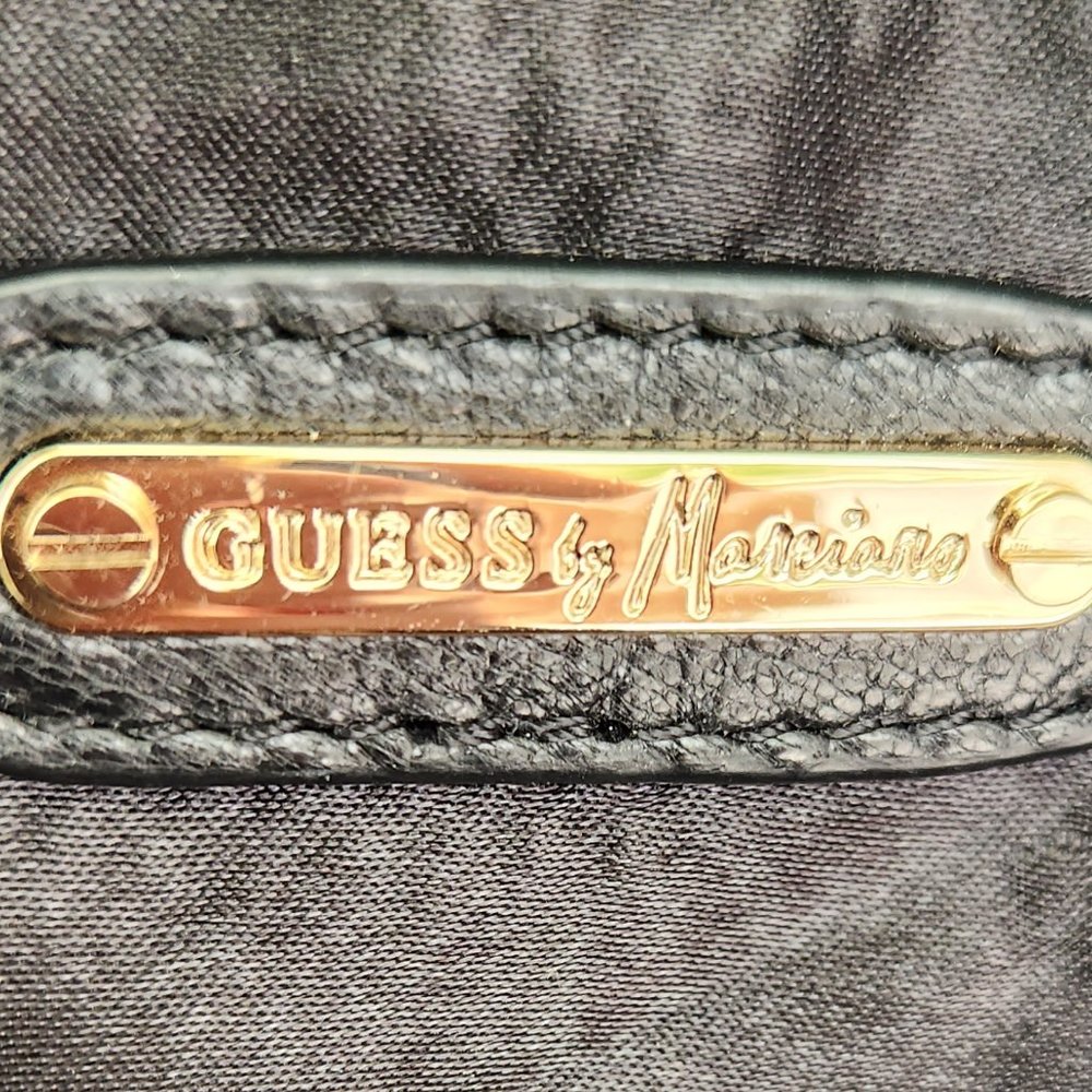 Guess by Marciano. Classic quilted "Chanel- Style" Shoulder Bag with Gold Chain - Picture 4 of 9